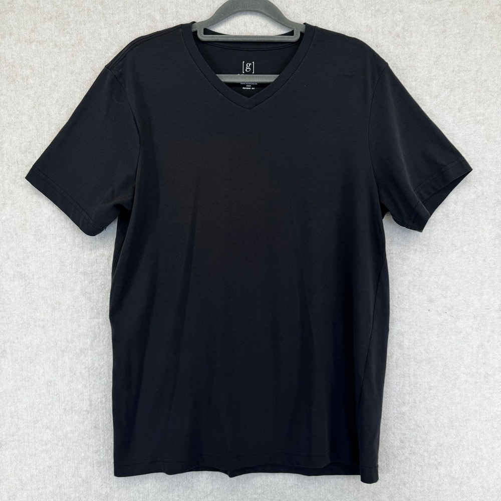George Mens V-Neck Short Sleeve T-Shirt Black Size M 38-40